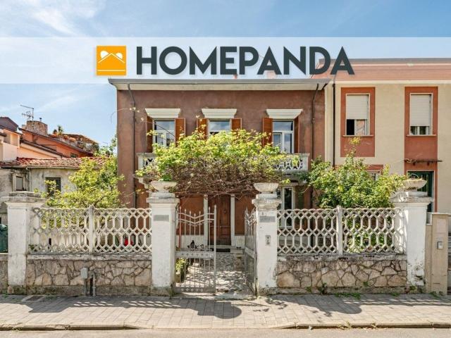 Villetta indipendente in vendita di 250 m² in Piazza Liberazione, 7