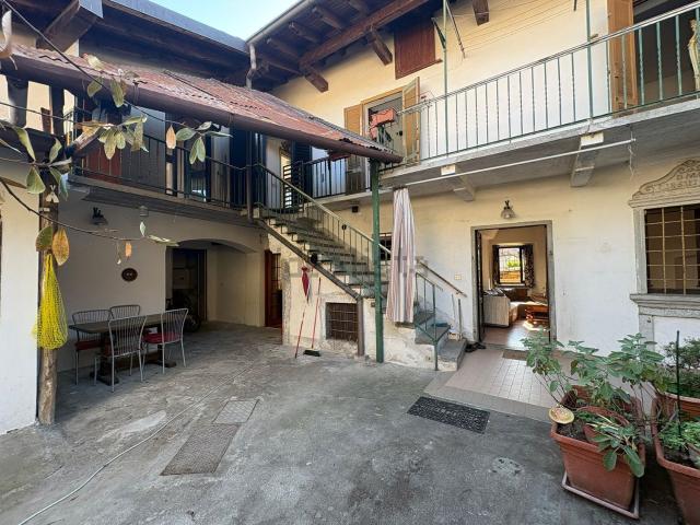 Villetta indipendente in vendita di 250 m² in Piazza San Sebastiano, 13