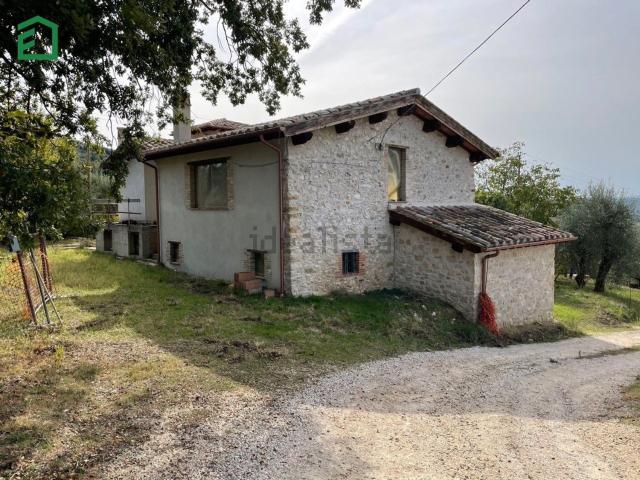 Villetta indipendente in vendita di 250 m² in Strada di Palliccio, 1