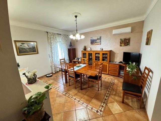 Villetta indipendente in vendita di 250 m² in Strada Statale Maceratese, 40