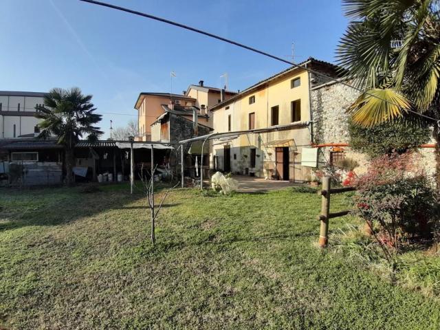 Villetta indipendente in vendita di 251 m²