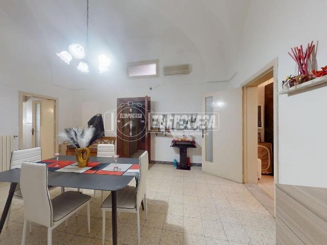 Villetta indipendente in vendita di 251 m² in Via Leone, 49