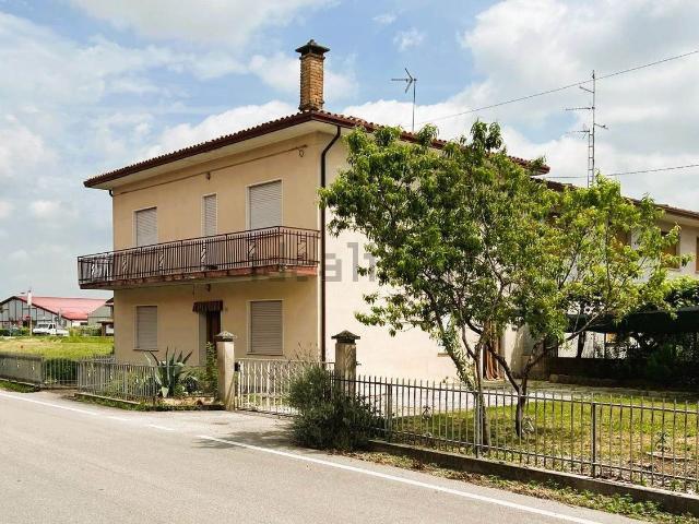 Villetta indipendente in vendita di 252 m² in Via Antonio Gramsci, 1