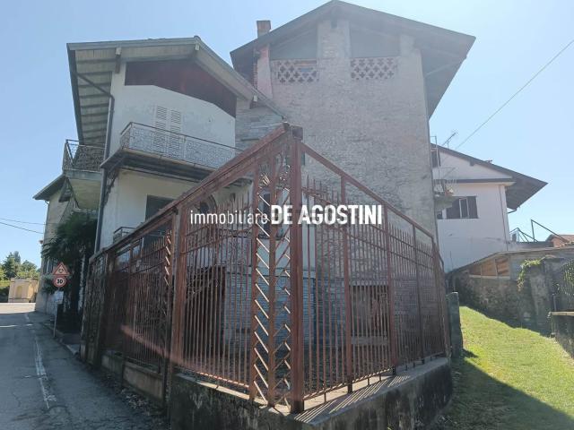 Villetta indipendente in vendita di 252 m² in Via Bernardo Baglioni