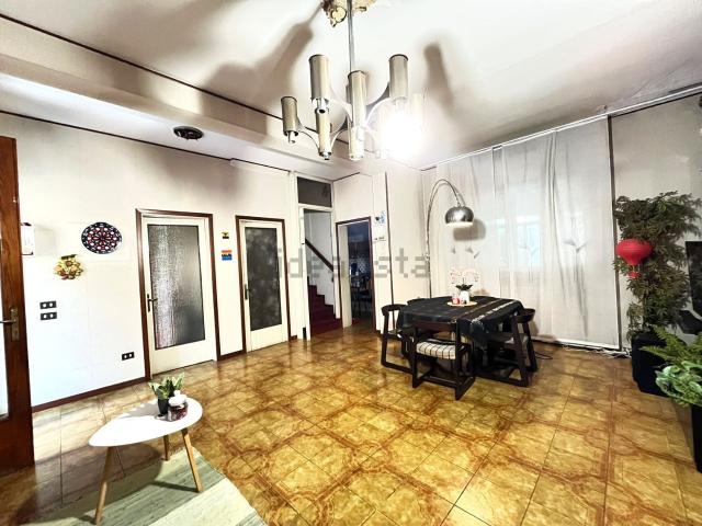 Villetta indipendente in vendita di 252 m² in Via San Martino, 26