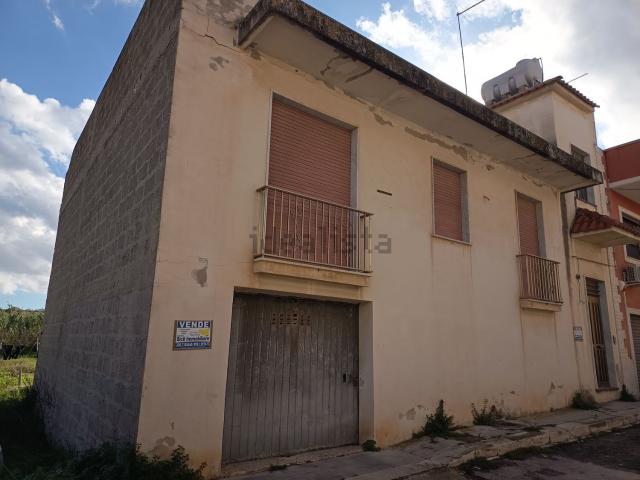 Villetta indipendente in vendita di 252 m² in Via P. Umberto, 189
