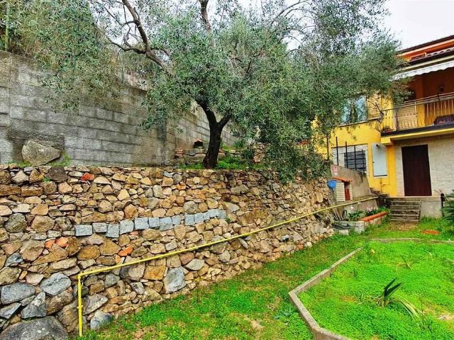 Villetta indipendente in vendita di 253 m²