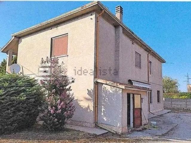 Villetta indipendente in vendita di 253 m² in Via Collegio