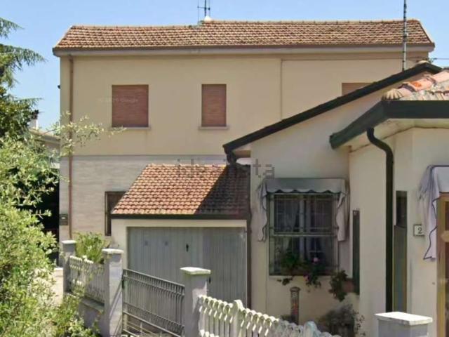 Villetta indipendente in vendita di 254 m² in Via Federico Muratori