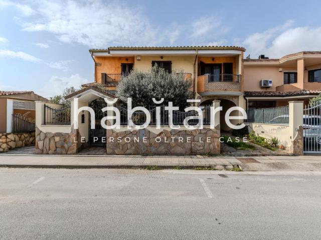 Villetta indipendente in vendita di 254 m² in Via Sandro Pertini, 10