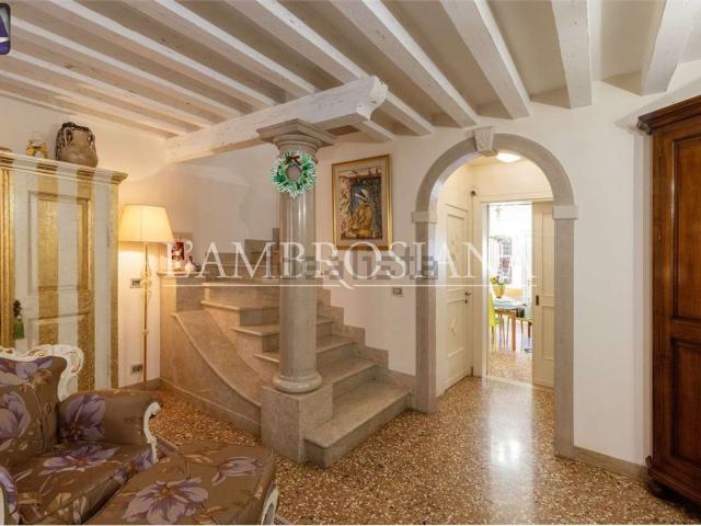 Villetta indipendente in vendita di 255 m²