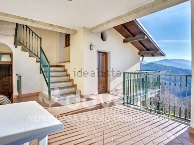 Villetta indipendente in vendita di 255 m² in Via Contini, 10