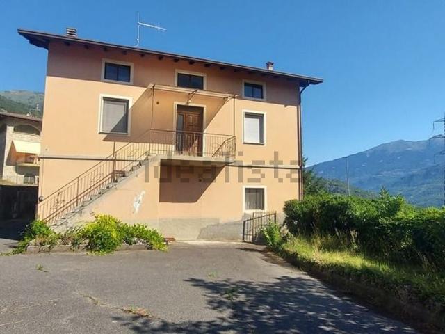 Villetta indipendente in vendita di 255 m² in Via Ronchi, 41