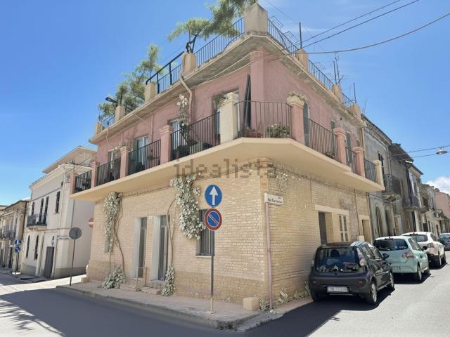 Villetta indipendente in vendita di 255 m² in Vico II Porta Nuova, 3