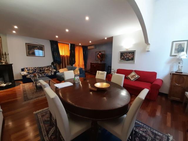 Villetta indipendente in vendita di 256 m²