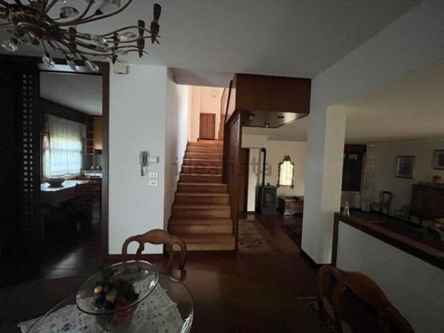 Villetta indipendente in vendita di 256 m²