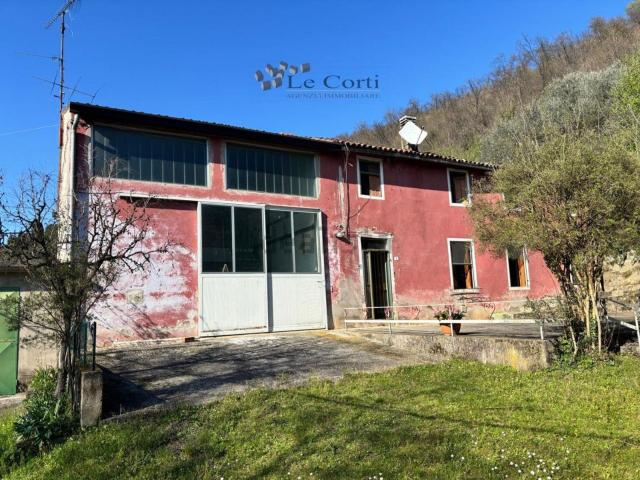 Villetta indipendente in vendita di 257 m²