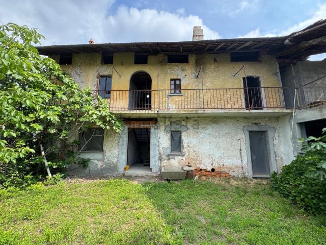 Villetta indipendente in vendita di 257 m² in Via Barech