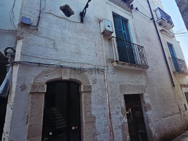 Villetta indipendente in vendita di 257 m² in Via San Benedetto, 42