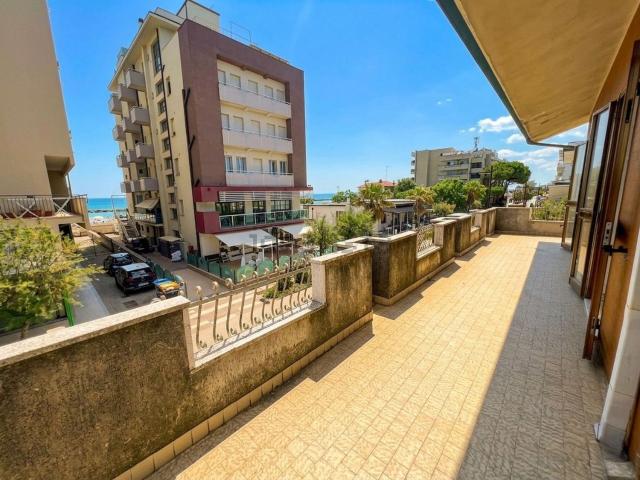 Villetta indipendente in vendita di 257 m² in Viale Porto Palos, 68