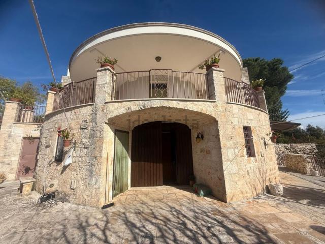 Villetta indipendente in vendita di 257 m² in Contrada Laureto, 162