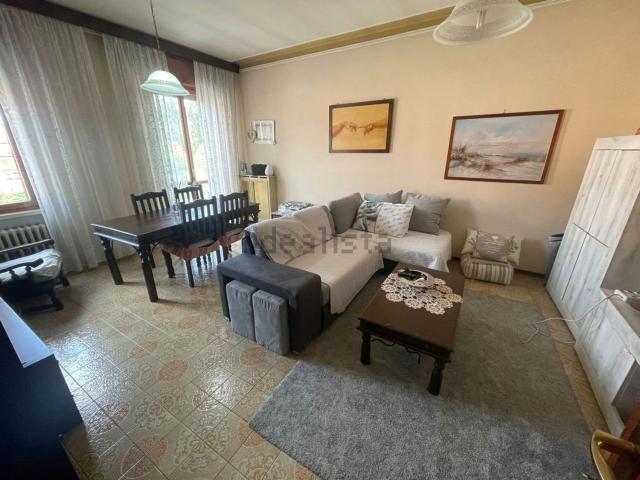Villetta indipendente in vendita di 259 m² in Via Sant&apos  Ambrogio, 14
