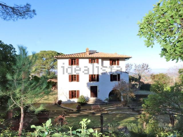 Villetta indipendente in vendita di 2600 m²