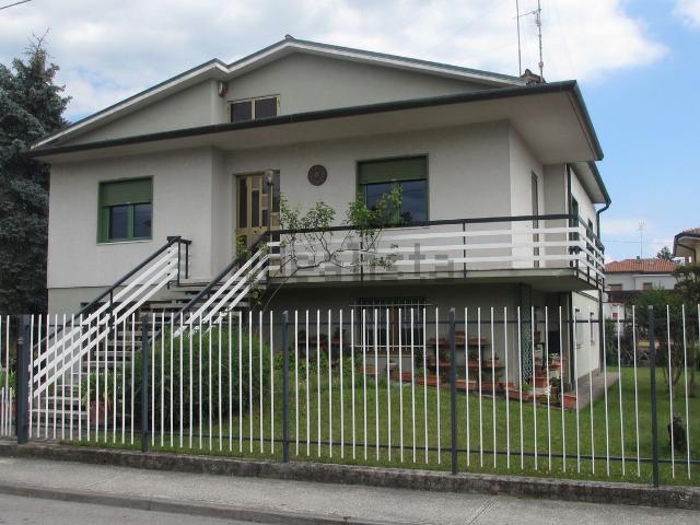 Villetta indipendente in vendita di 260 m²