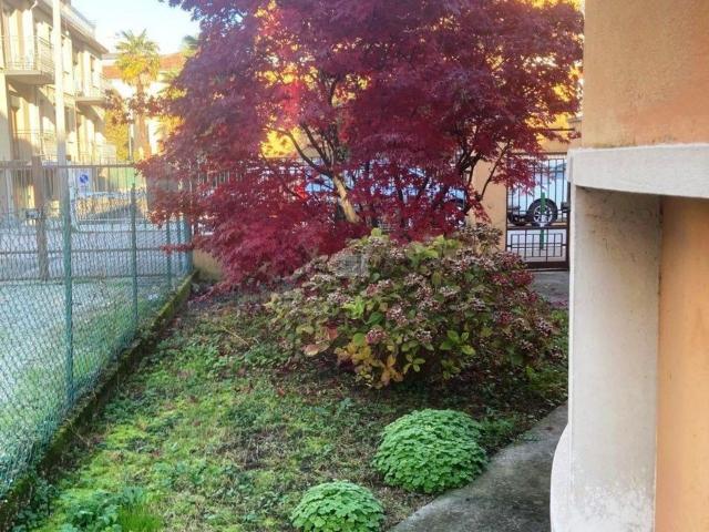 Case e ville in vendita di 260 m² in Via Giuseppe de Leva, 1
