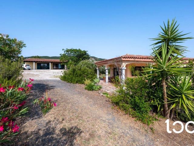 Villetta indipendente in vendita di 260 m²