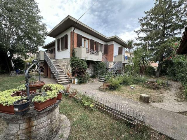 Villetta indipendente in vendita di 260 m²