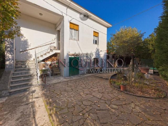 Villetta indipendente in vendita di 260 m²