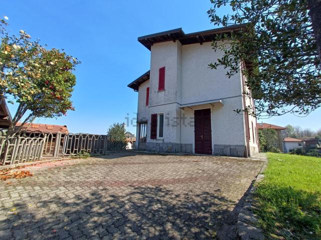 Villetta indipendente in vendita di 260 m² in Via Cavour, Calogna