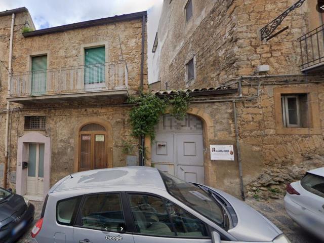 Villetta indipendente in vendita di 260 m² in Via Camillo Benso Conte di Cavour, 44