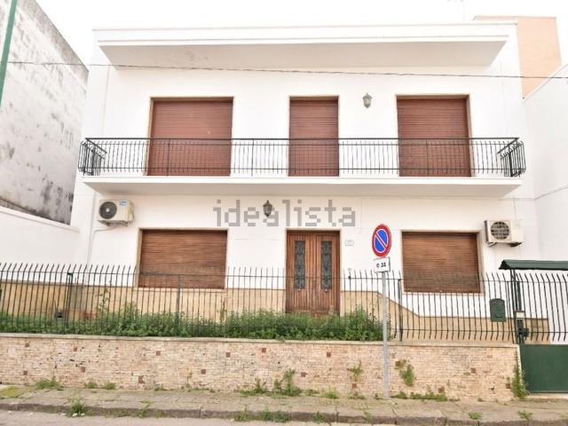 Villetta indipendente in vendita di 260 m² in Via Giuseppe Garibaldi, 45