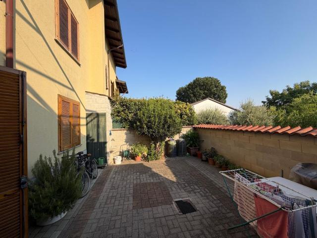 Villetta indipendente in vendita di 260 m² in Via Giuseppe di Vittorio, 43