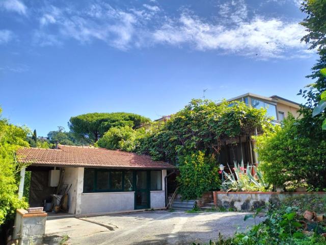 Villetta indipendente in vendita di 260 m² in Via delle Sezioni, 5247