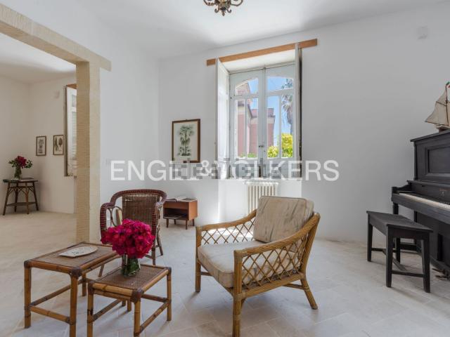 Villetta indipendente in vendita di 260 m² in Via Eveneto, 12