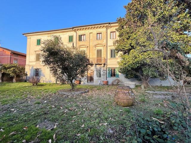 Villetta indipendente in vendita di 260 m² in Via Salcetana, 41
