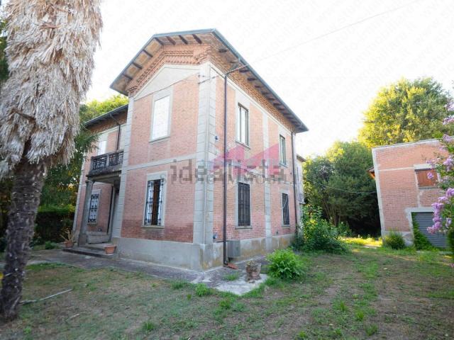Villetta indipendente in vendita di 260 m² in Via San Martino, 11