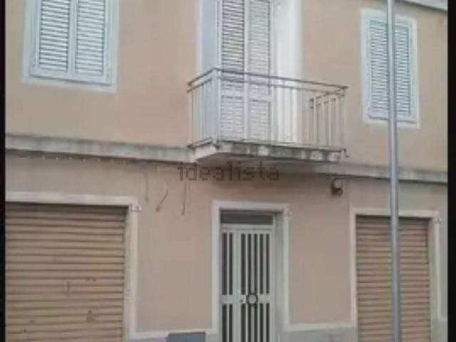 Villetta indipendente in vendita di 260 m² in Via Sardegna