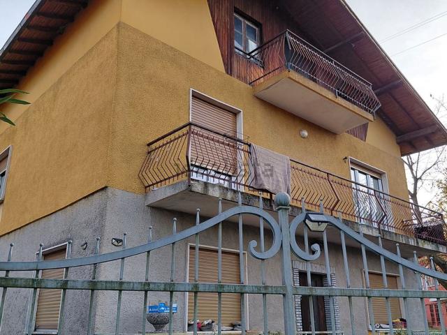 Villetta indipendente in vendita di 260 m² in Via per Muceno, 74