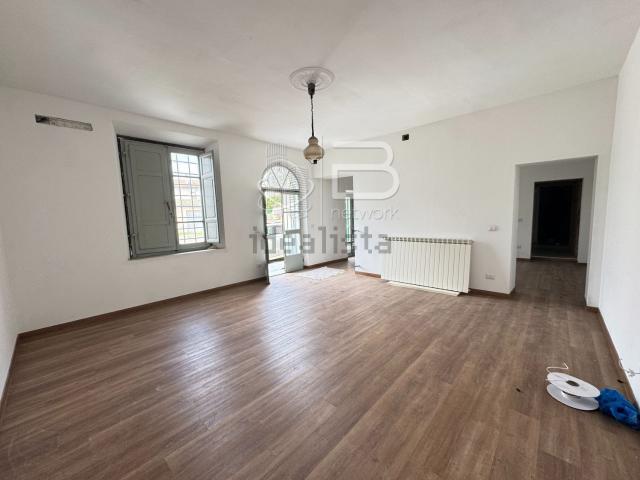 Villetta indipendente in vendita di 260 m² in Via Piemonte