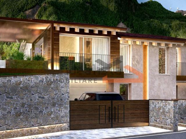 Villetta indipendente in vendita di 260 m² in Via Quattro Novembre