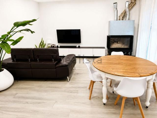 Villetta indipendente in vendita di 260 m² in Via Tre Ulivi