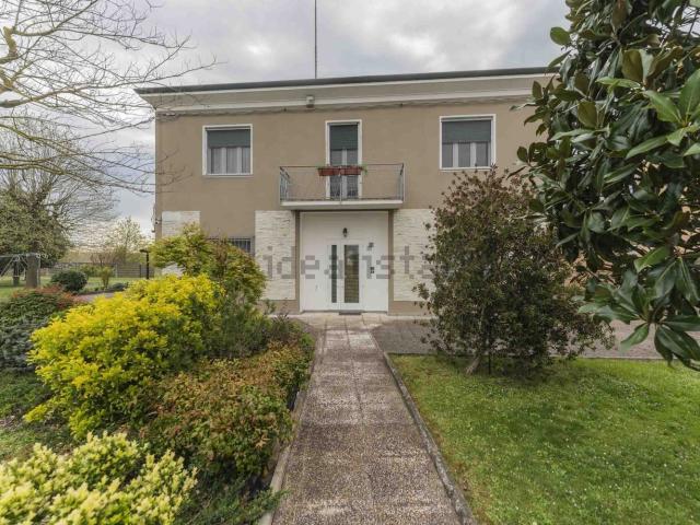 Villetta indipendente in vendita di 260 m² in Via Val D&apos Albero, 88