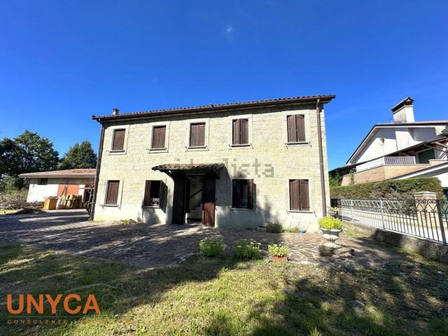 Villetta indipendente in vendita di 260 m² in Via Valli