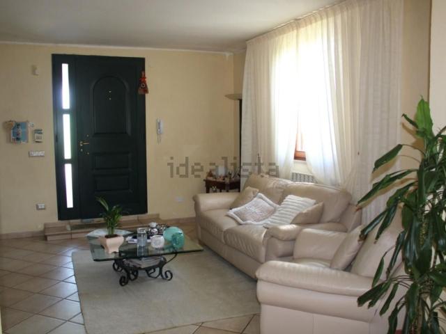 Villetta indipendente in vendita di 260 m² in Via Vittorio Veneto