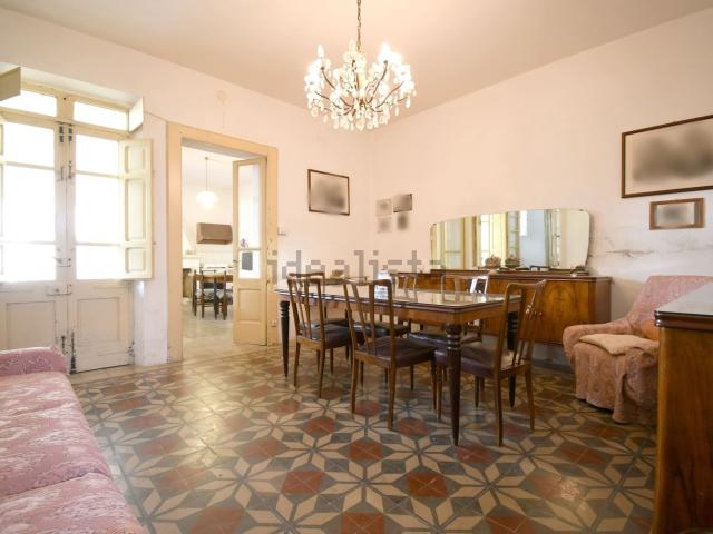 Villetta indipendente in vendita di 260 m² in Via XXV Luglio