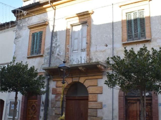 Villetta indipendente in vendita di 260 m² in Corso Remo Gaspari, 25